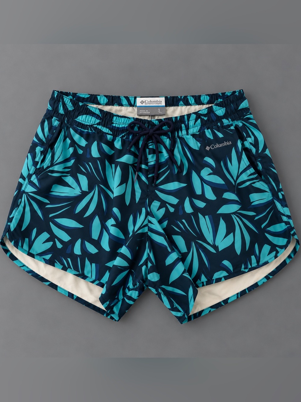 Columbia Women’s Large Tropical Leaf Athletic Shorts Navy Aqua